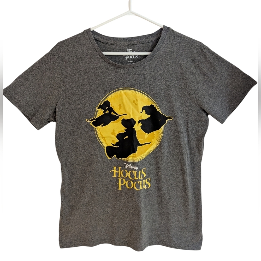 Disney Hocus Pocus Sanderson Sisters Moon Graphic Tee - Large